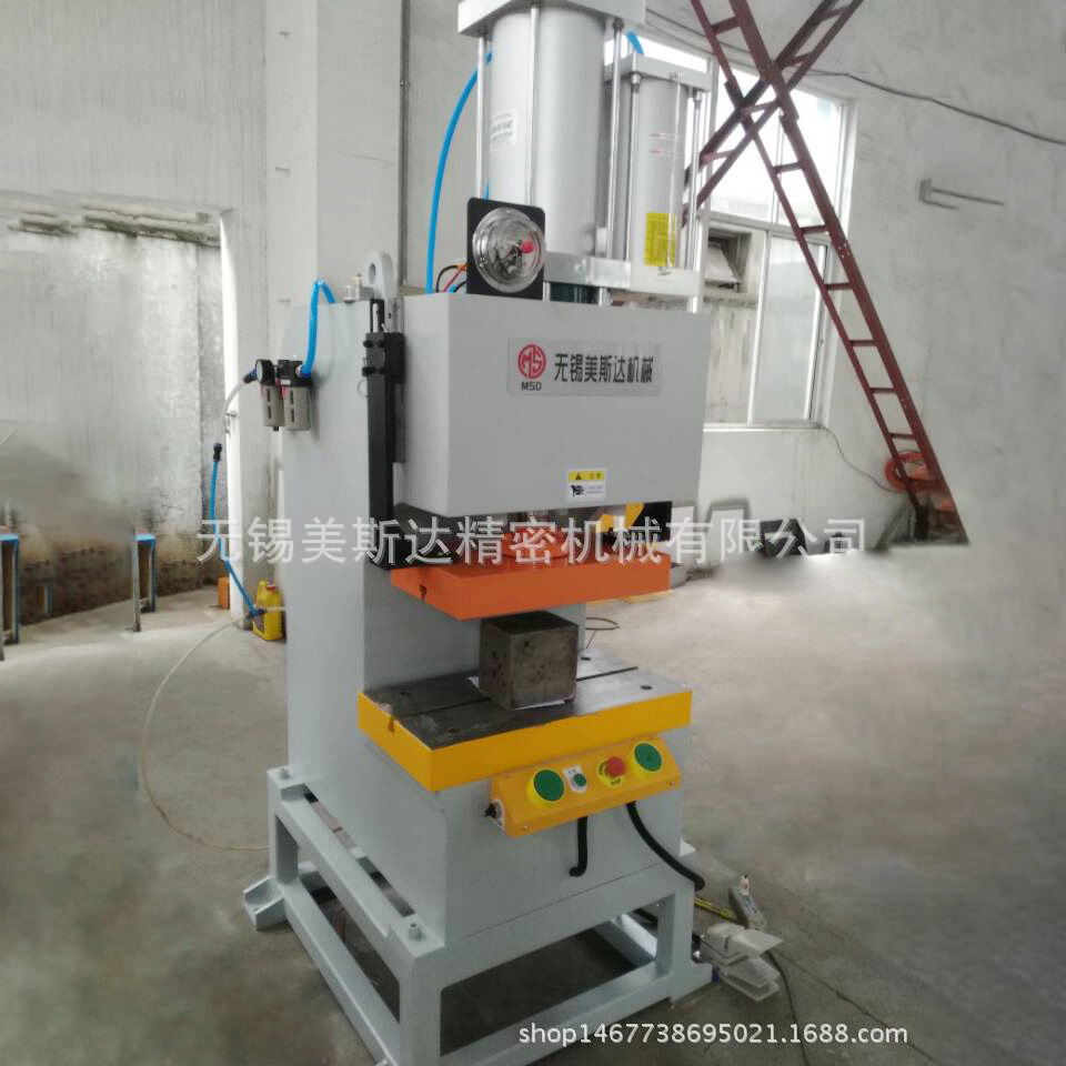 QY-40T单柱气液增压机